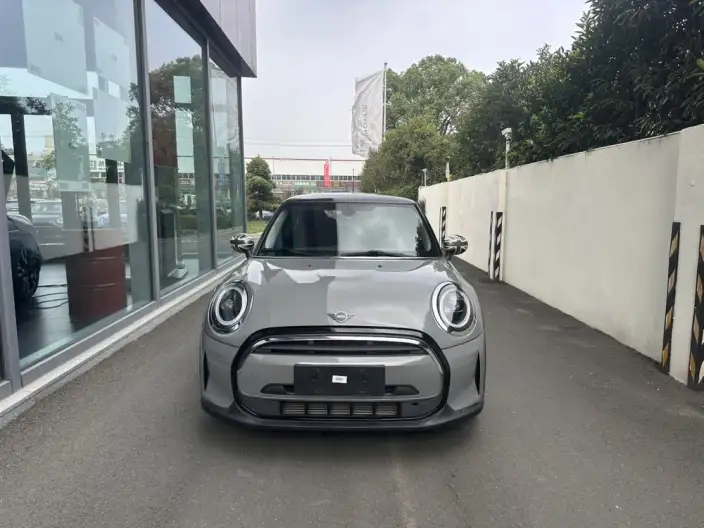 MINI 2022 Model 1.5T ONE