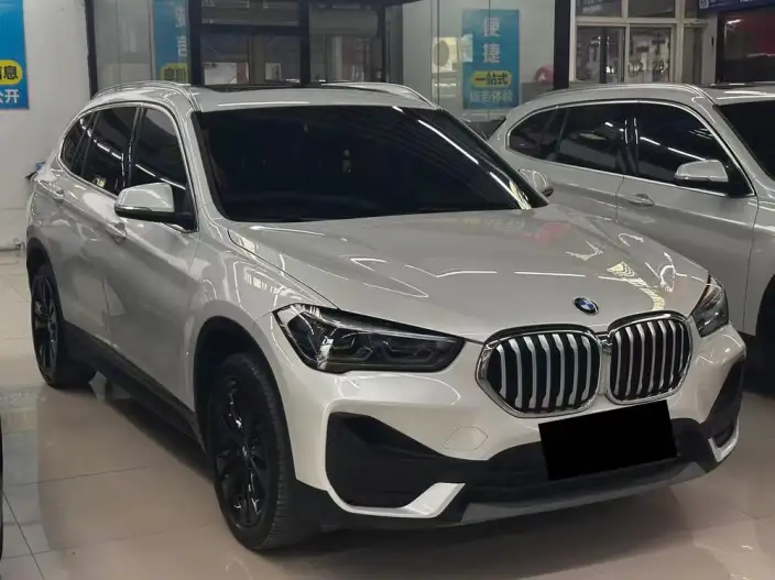 BMW X1 2021 Model Facelift sDrive20Li Fashion Model – фото 3