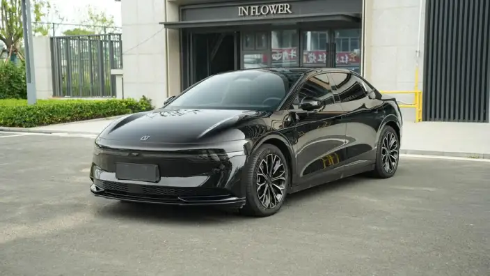 ZEEKR 007 2024 Model 4WD Edition 75kWh – фото 1