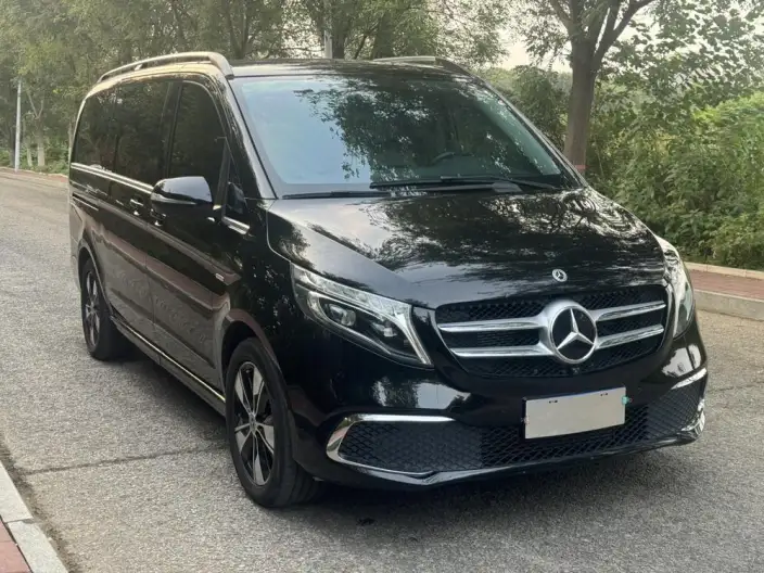 Mercedes-Benz V-Class 2022 Model V 260 Premium Edition – фото 3