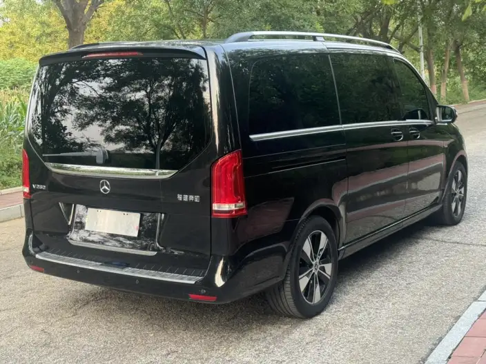 Mercedes-Benz V-Class 2022 Model V 260 Premium Edition – фото 6