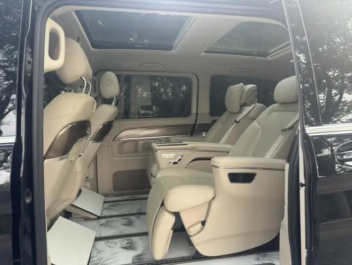 Mercedes-Benz V-Class 2022 Model V 260 Premium Edition – фото 9