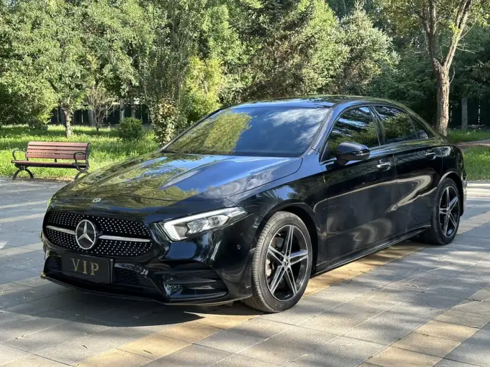 Mercedes-Benz A-class 2020 Model A 220 L 4MATIC Sports sedan – фото 10