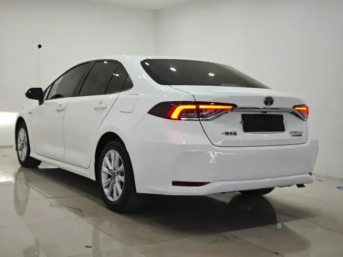 Toyota Corolla 2023 Model Intelligent Hybrid 1.8L E-CVT Elite Edition – фото 4
