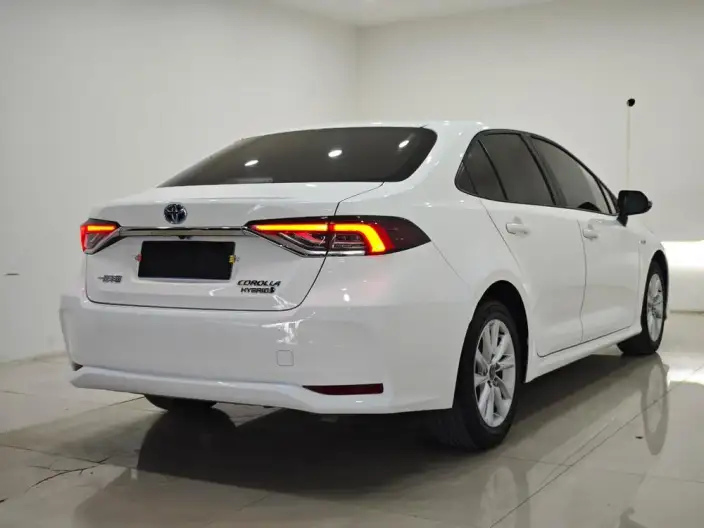 Toyota Corolla 2023 Model Intelligent Hybrid 1.8L E-CVT Elite Edition – фото 6