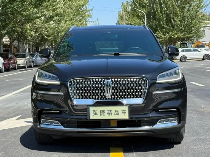 Aviator 2022 Model 3.0T V6 4WD Zunya Edition