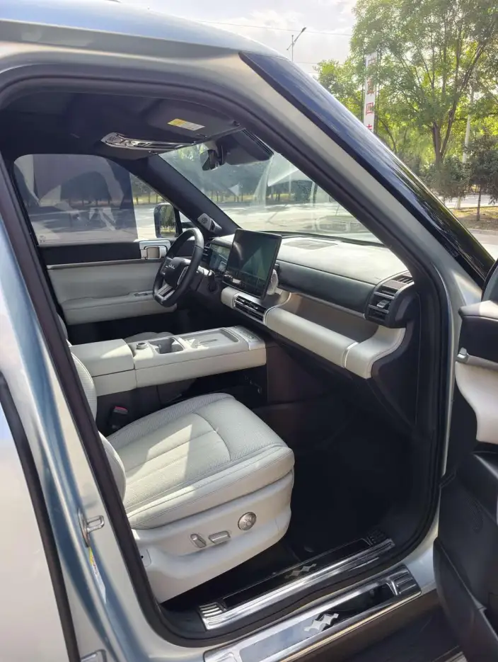 Titan 7 PHEV 2025 Model 200KM 2WD Max Edition – фото 9