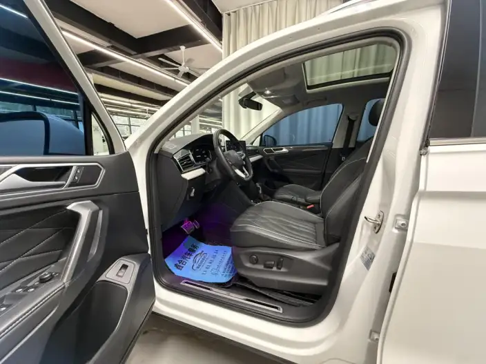 Volkswagen Tiguan L 2023 Model 330TSI 2WD R-Line Enjoy the version more – фото 10