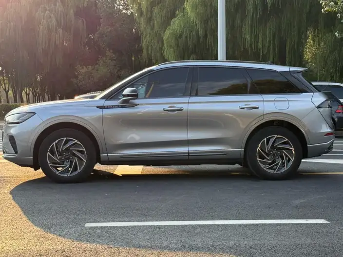 Lincoln Corsair 2024 Model 1.5T 2WD Exclusive Hybrid version