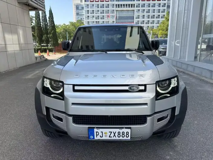Land Rover Defender 2020 Model 110 P400 HSE – фото 2