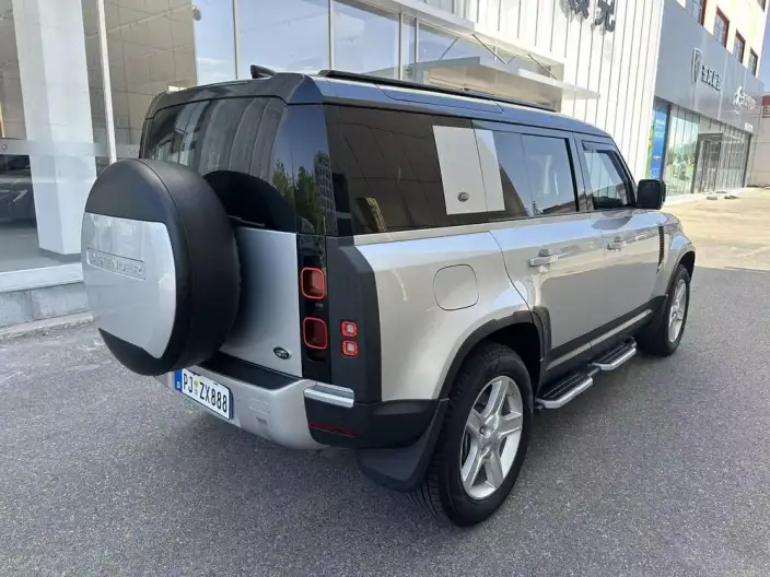 Land Rover Defender 2020 Model 110 P400 HSE – фото 6