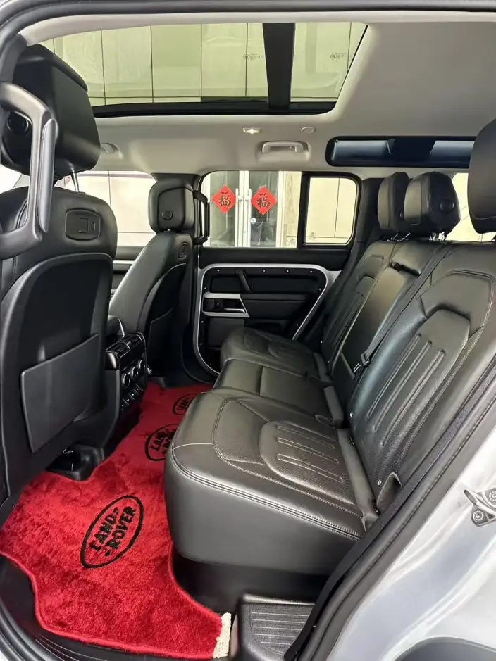 Land Rover Defender 2020 Model 110 P400 HSE – фото 9