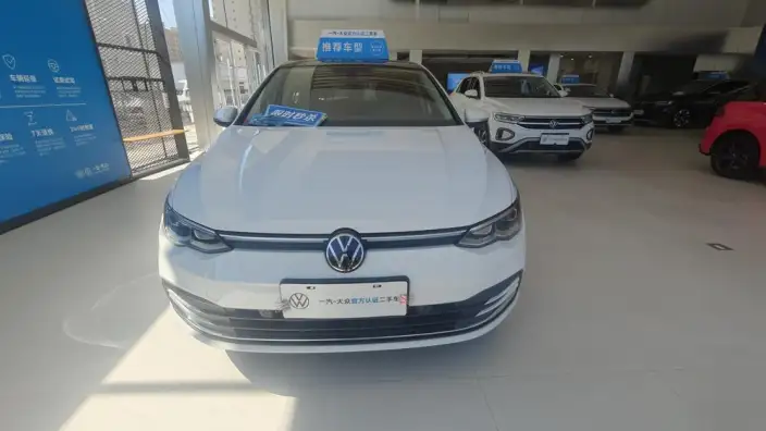 Volkswagen Golf 2021 Model 280TSI DSG Pro – фото 2