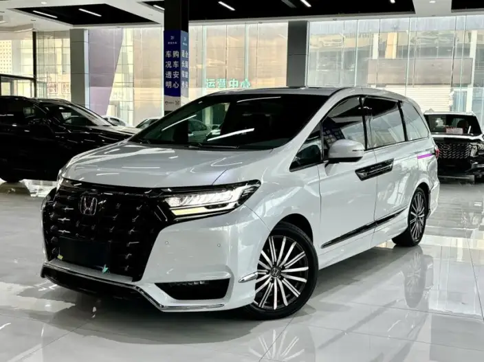 Honda Elysion 2024 Model 2.0L e:HEV Deluxe Edition – фото 1