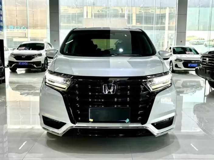 Honda Elysion 2024 Model 2.0L e:HEV Deluxe Edition – фото 2