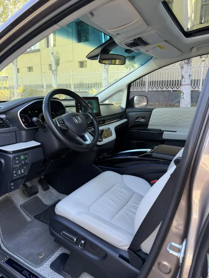 Honda Elysion 2022 Model 2.0L Hybrid Classic Edition – фото 7