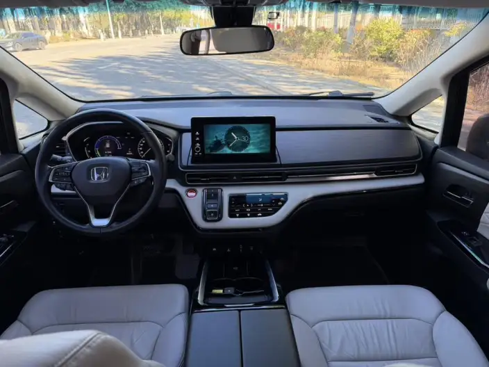 Honda Elysion 2022 Model 2.0L Hybrid Classic Edition – фото 9