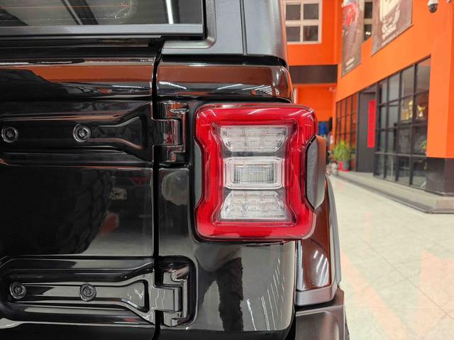 Jeep Wrangler 2019 2.0T Sahara 4-door China V – фото 8