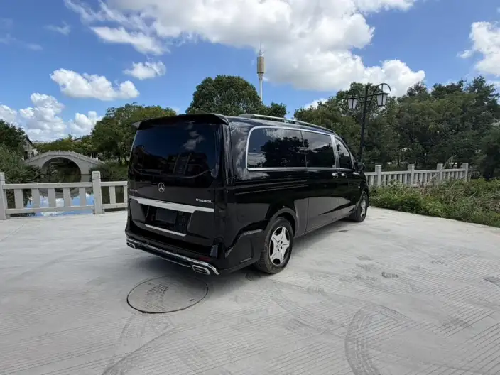 Viano 2023 Model 2.0T Elite Edition 7 seat – фото 5