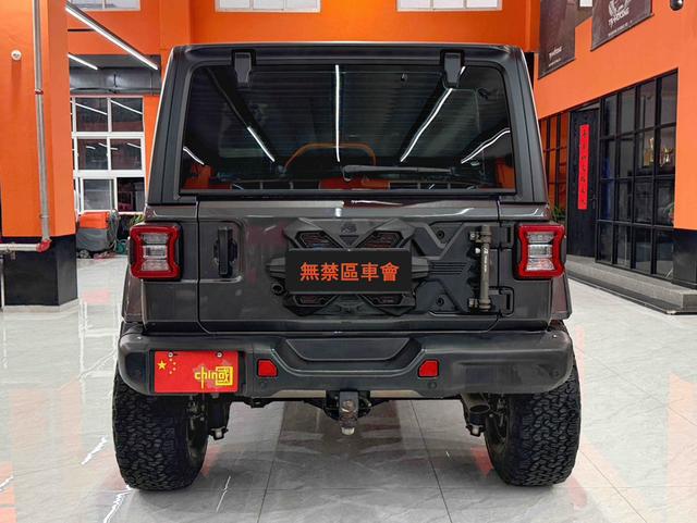 Jeep Wrangler 2019 2.0T Sahara 4-Door China VI – фото 4