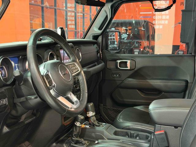 Jeep Wrangler 2019 2.0T Sahara 4-Door China VI – фото 13