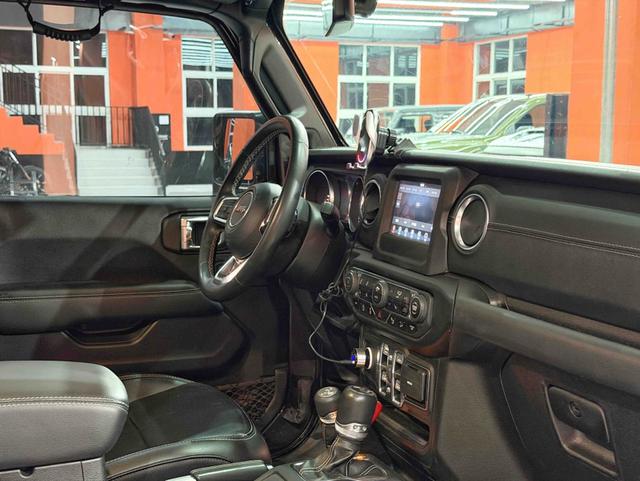 Jeep Wrangler 2019 2.0T Sahara 4-Door China VI – фото 14