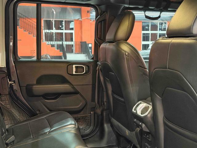 Jeep Wrangler 2019 2.0T Sahara 4-Door China VI – фото 15