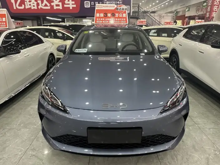 BYD Seal 05DM 2026 Model DM-i 128KM Luxury Model – фото 2
