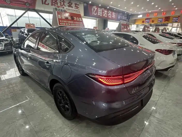 BYD Seal 05DM 2026 Model DM-i 128KM Luxury Model – фото 4