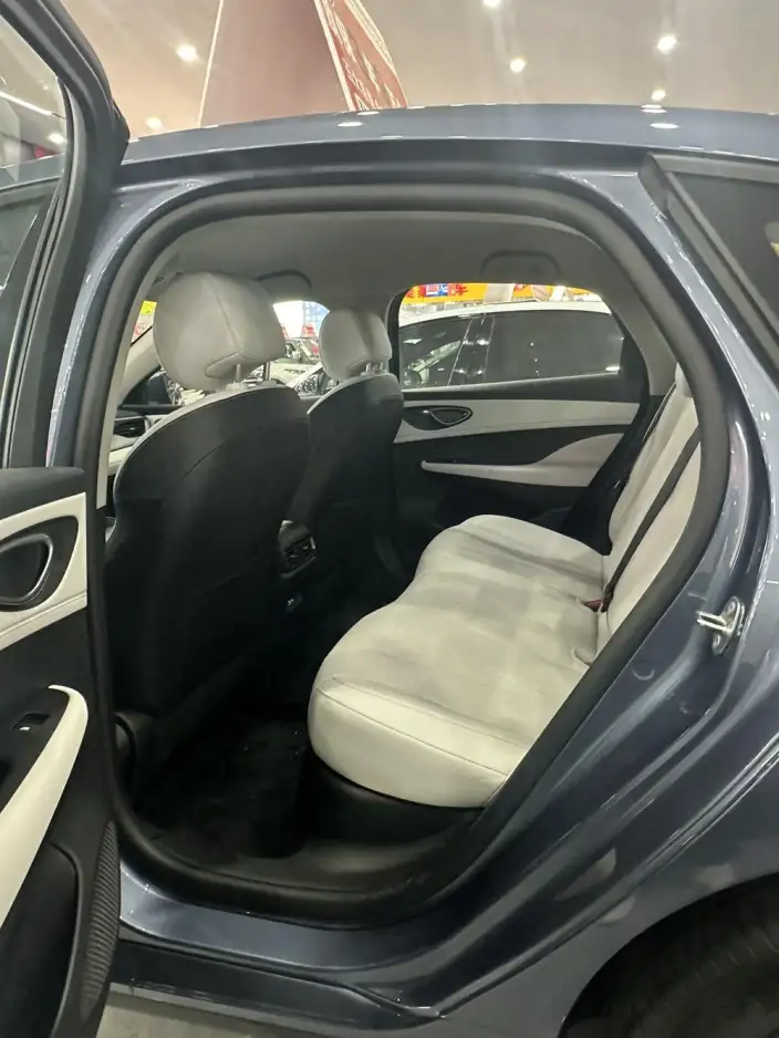BYD Seal 05DM 2026 Model DM-i 128KM Luxury Model – фото 10