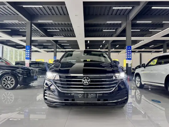 Viloran 2023 Model Facelift 330TSI Business Edition – фото 2