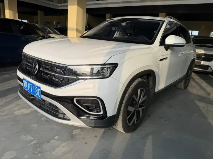 Volkswagen Tayron 2023 Model 280TSI 2WD Luxury Plus Advanced version – фото 1