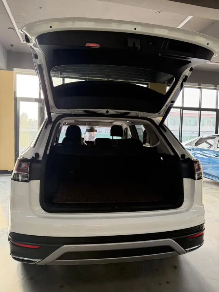 Volkswagen Tayron 2023 Model 280TSI 2WD Luxury Plus Advanced version – фото 9
