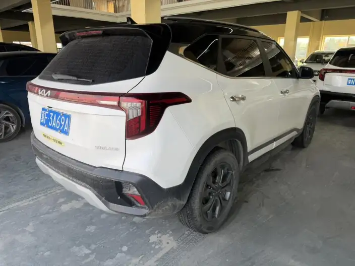 Kia Seltos 2023 Model 1.5L IVT Deluxe Edition – фото 6