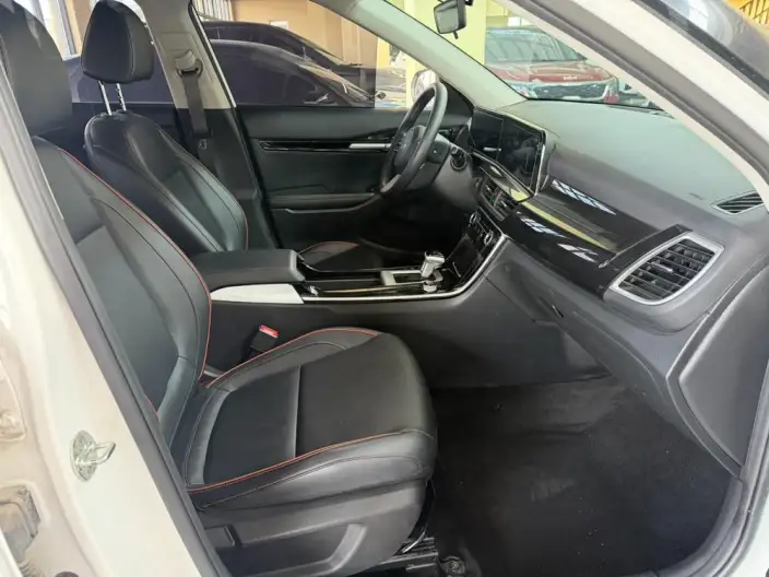 Kia Seltos 2023 Model 1.5L IVT Deluxe Edition – фото 8