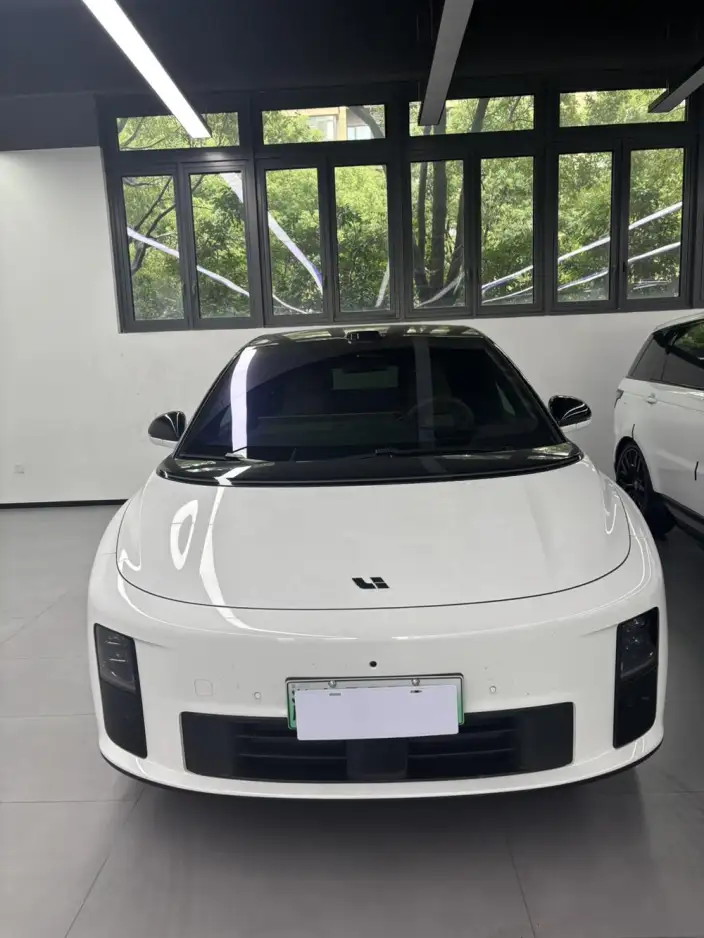 Li Auto i6 2025 Model 2WD Standard Edition – фото 2