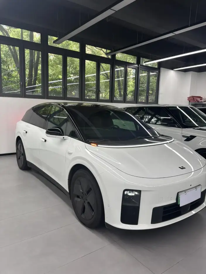 Li Auto i6 2025 Model 2WD Standard Edition – фото 3