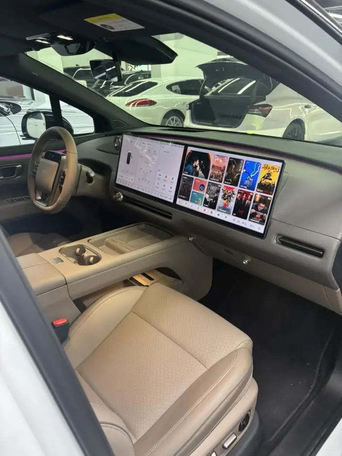 Li Auto i6 2025 Model 2WD Standard Edition – фото 5