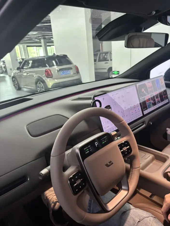 Li Auto i6 2025 Model 2WD Standard Edition – фото 7