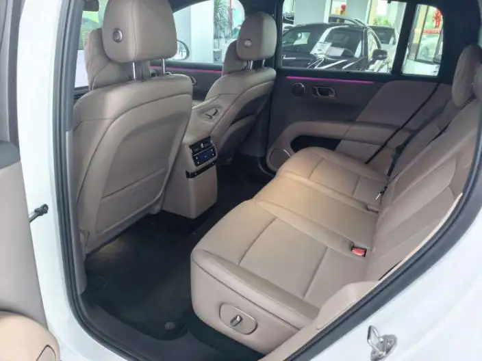 Li Auto i6 2025 Model 2WD Standard Edition – фото 9