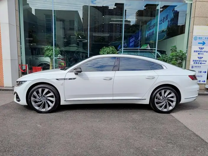 Volkswagen CC 2024 Model 380TSI Eye-catching version – фото 3