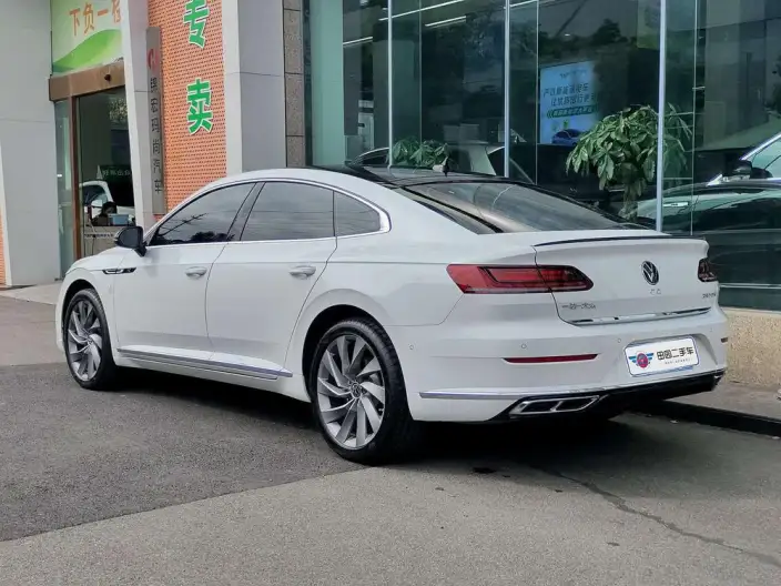 Volkswagen CC 2024 Model 380TSI Eye-catching version – фото 4