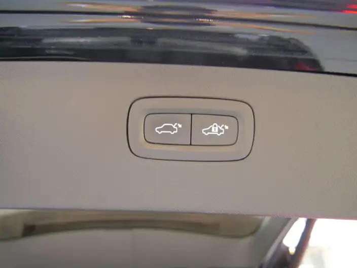 Volvo XC90 2022 Model B5 Zhixing Deluxe Edition 7 seat – фото 10