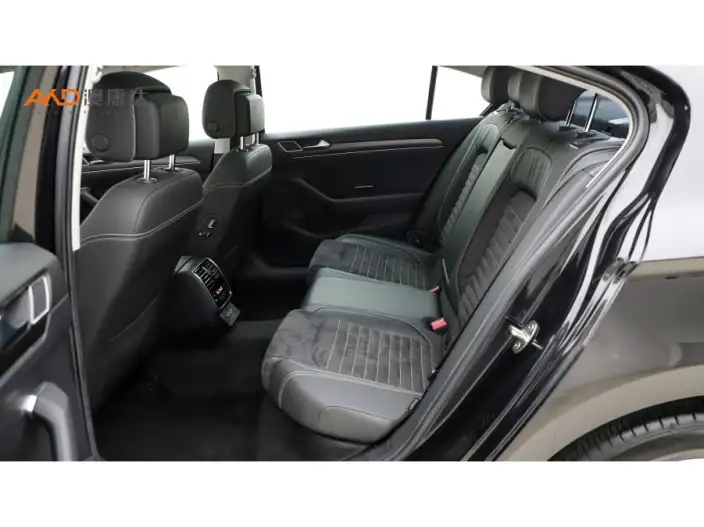 Volkswagen Magotan 2020 Model 330TSI DSG Luxury Model – фото 8