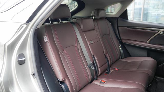 Lexus RX 2020 Facelift 300 2WD Comfort – фото 14