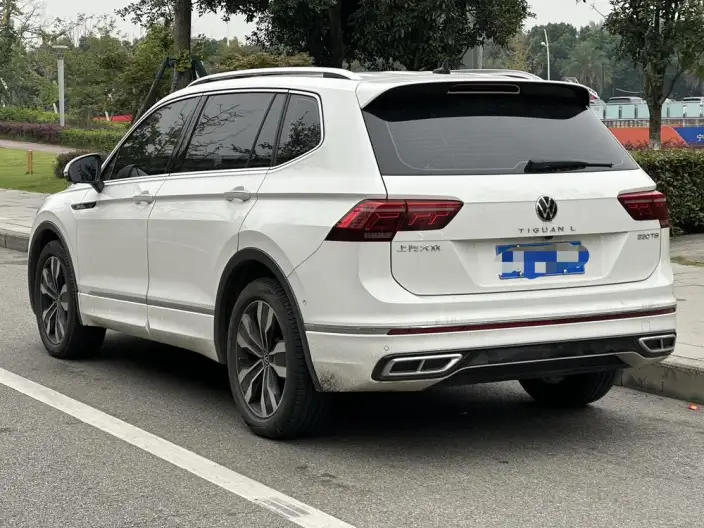 Volkswagen Tiguan L 2022 Model 330TSI Automatic 2WD R-Line Enjoy the version more – фото 4