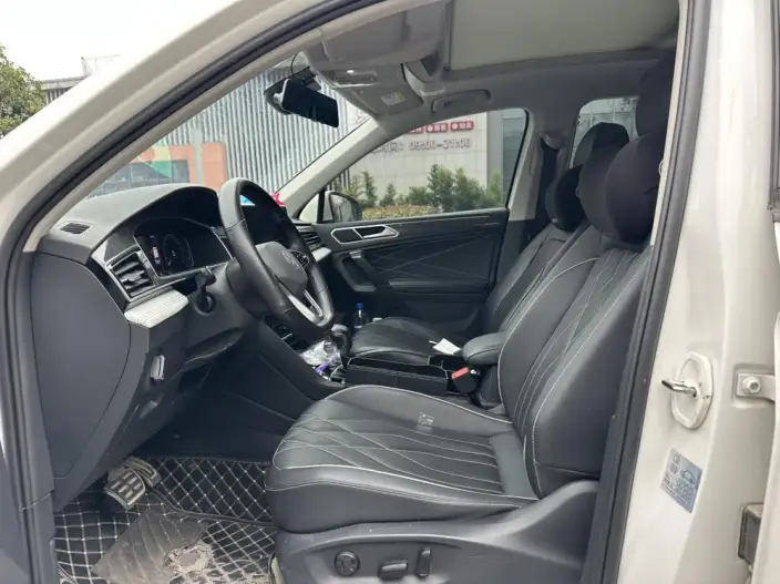 Volkswagen Tiguan L 2022 Model 330TSI Automatic 2WD R-Line Enjoy the version more – фото 9