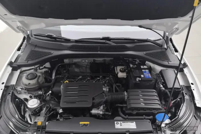 Volkswagen Lavida 2021 Model 1.5L Automatic Comfort Edition – фото 5