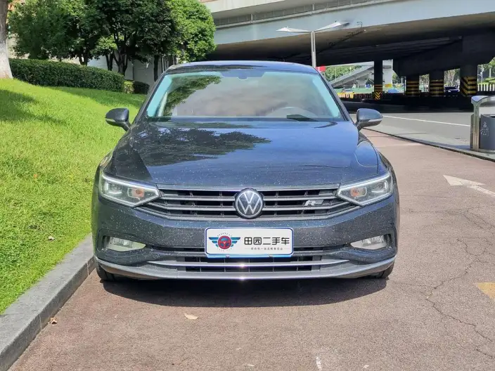 Volkswagen Magotan 2020 Model 330TSI DSG Leading Model – фото 2