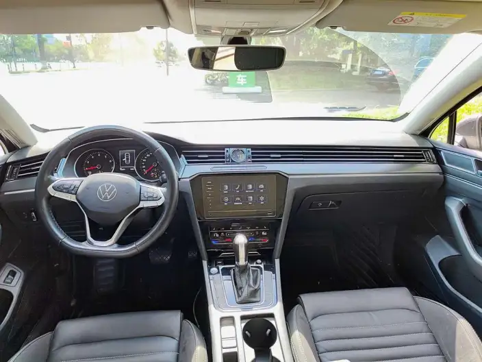 Volkswagen Magotan 2020 Model 330TSI DSG Leading Model – фото 7
